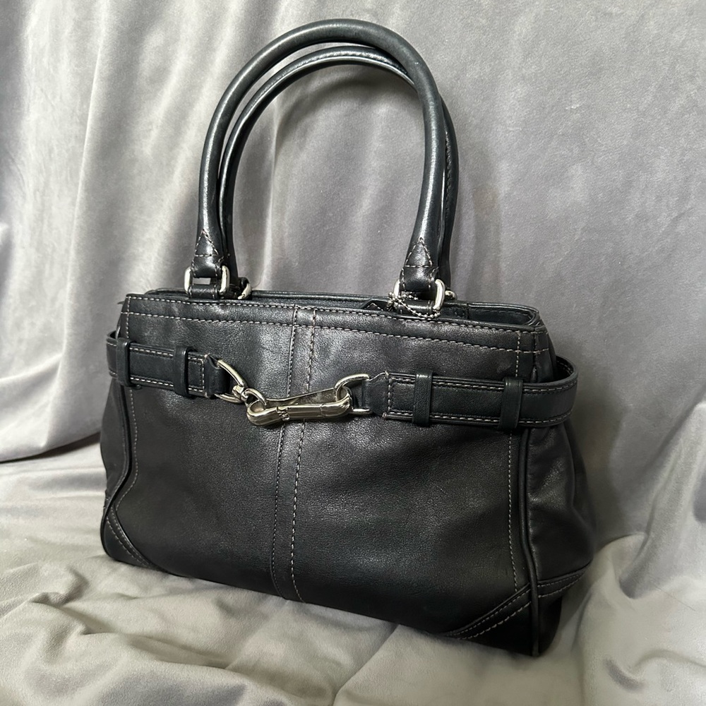 Coach Small Shoulder Bag • Black Leather • Y2K Vintage Style Purse - Picture 12 of 15
